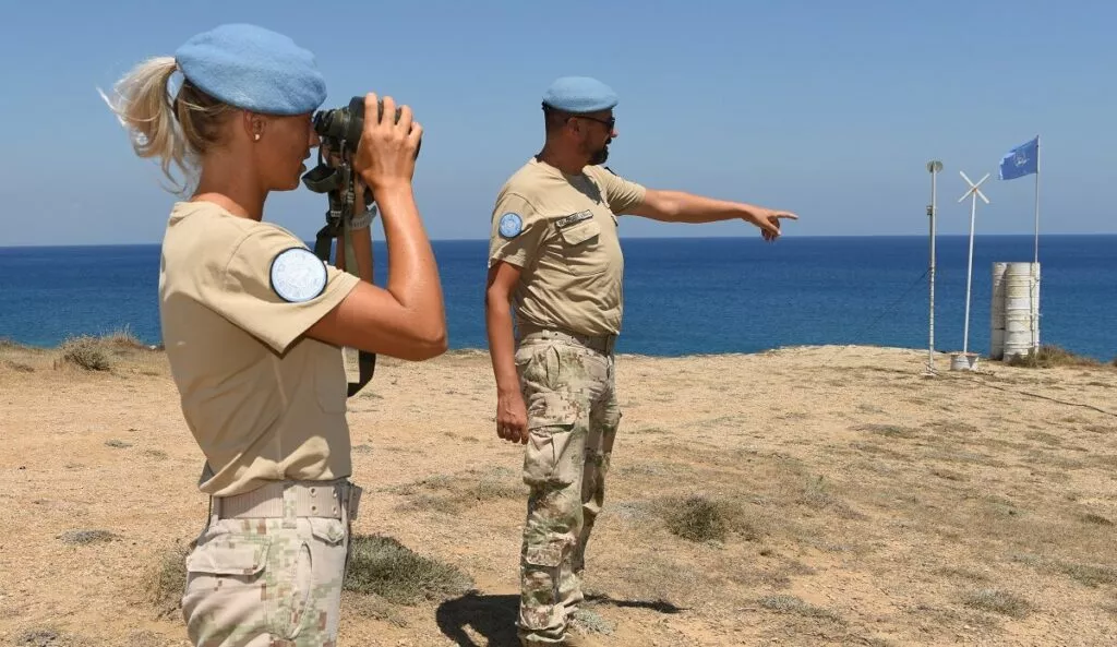 Έκθεση-κόλαφος ΟΗΕ για Κύπρο: Στρατιωτικοποιείται η νεκρή ζώνη – Εύθραυστη η κατάσταση σε Πύλα και Βαρώσια – «Απαράδεκτες» απειλές κατά ΟΥΝΦΙΚΥΠ