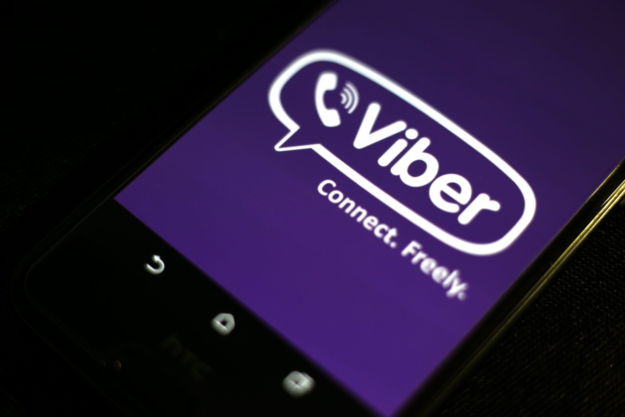 Το ChatGPT ενσωματώνεται στο Viber στην Ελλάδα