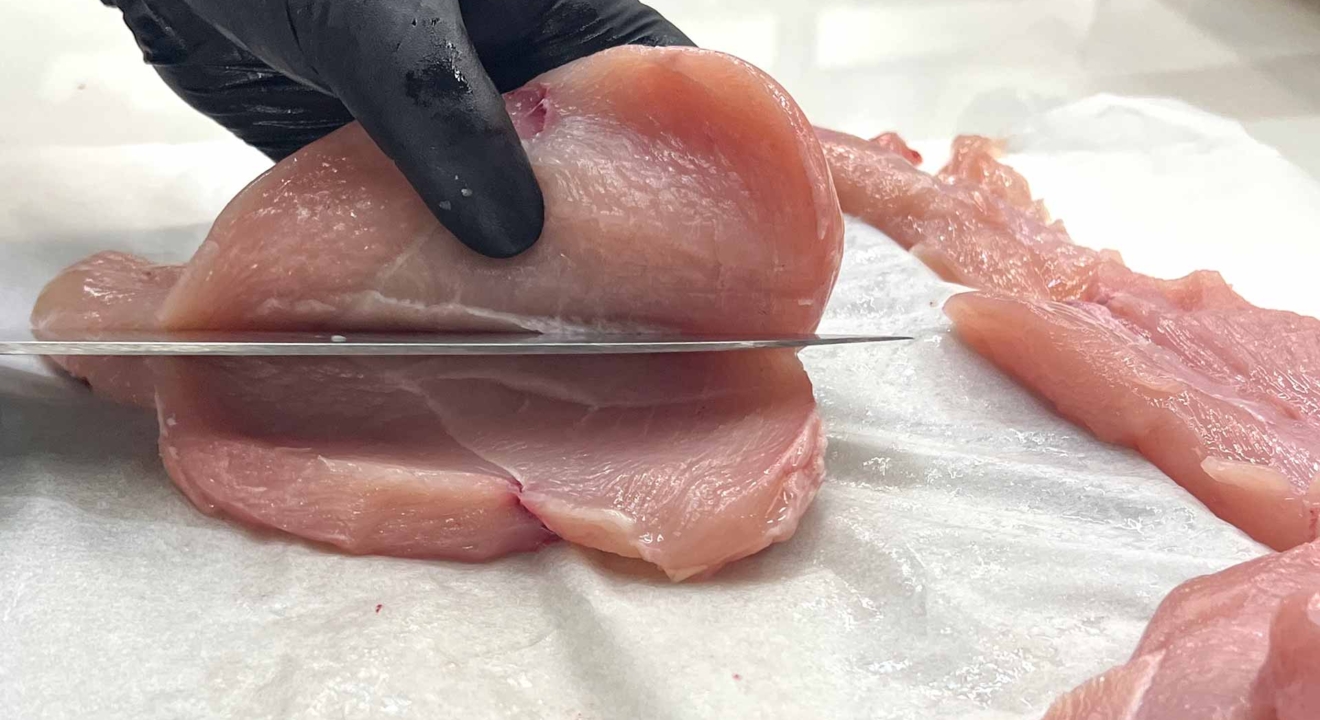 Λαμία: Εντοπίστηκε σαλμονέλα σε δύο ακόμη παρτίδες κοτόπουλου – Διευρύνονται οι έρευνες για τους προμηθευτές
