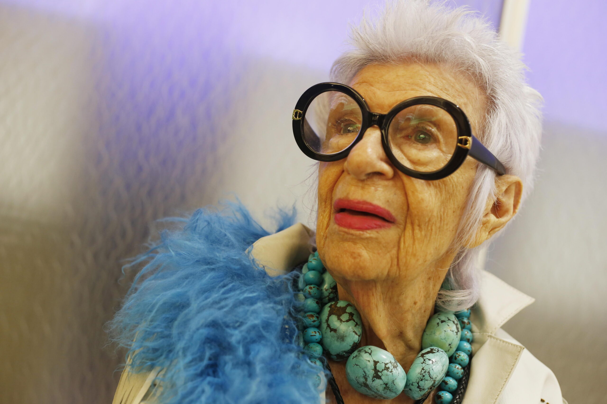 epa11192924 (FILE) - US designer and fashion icon Iris Apfel (C) attends the presentation of Atelier Swarovski's Fall-Winter 2016 collection in San Juan, Puerto Rico, 20 October 2016 (reissued 02 March 2024). Fashion icon and designer Iris Apfel died on 01 March 2024 at the age of 102, according to a post on her verified social media account.