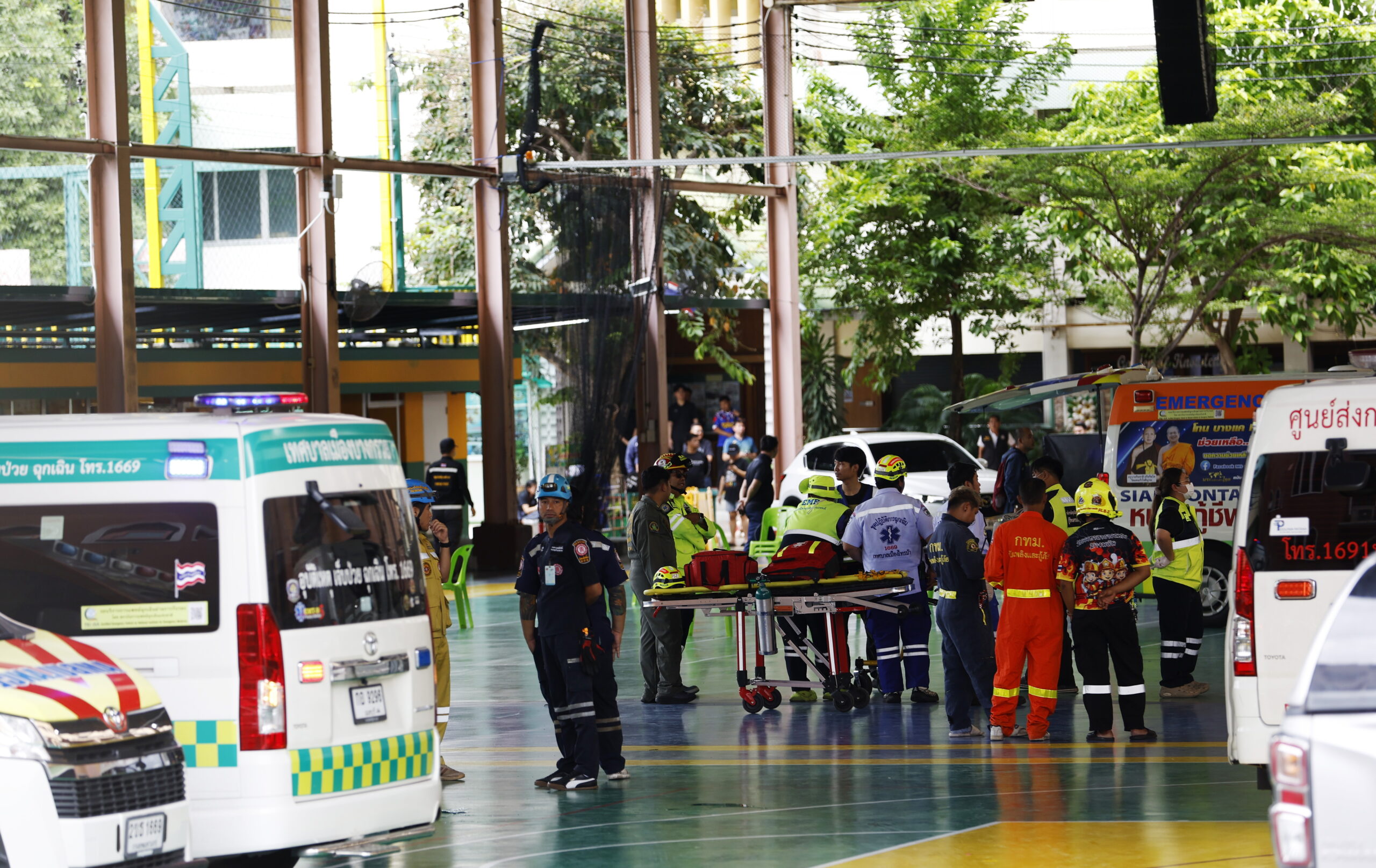 Βίντεο-σοκ από το μακελειό στην Ταϊλάνδη: 14χρονος μαθητής σκότωσε πρώτα τους παππούδες του – Στους 8 οι νεκροί