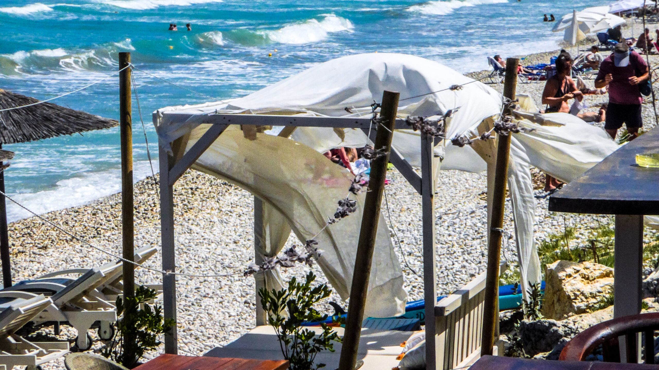Ηλεία: Εφιαλτική βουτιά για 31χρονη μητέρα – Σοβαρός τραυματισμός στον αυχένα μπροστά στα παιδιά της