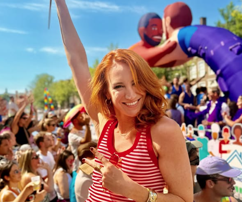 Γουλιώτη: «Γέμισε» χρώμα το Instagram της από το WorldPride στο Άμστερνταμ