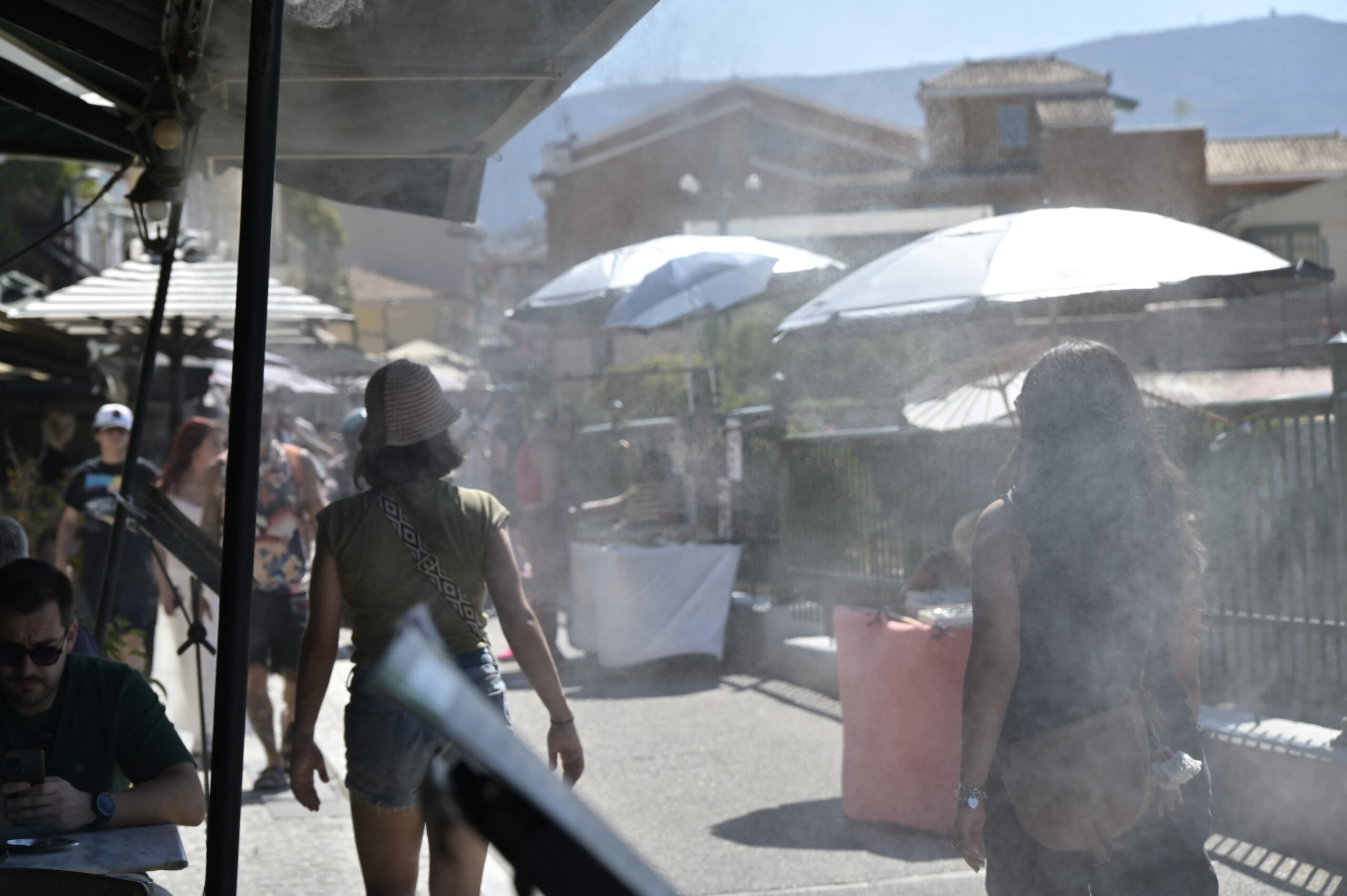 Καιρός: Έρχεται θερμότερος Σεπτέμβριος στην Ελλάδα – Τι δείχνουν τα 400 σενάρια
