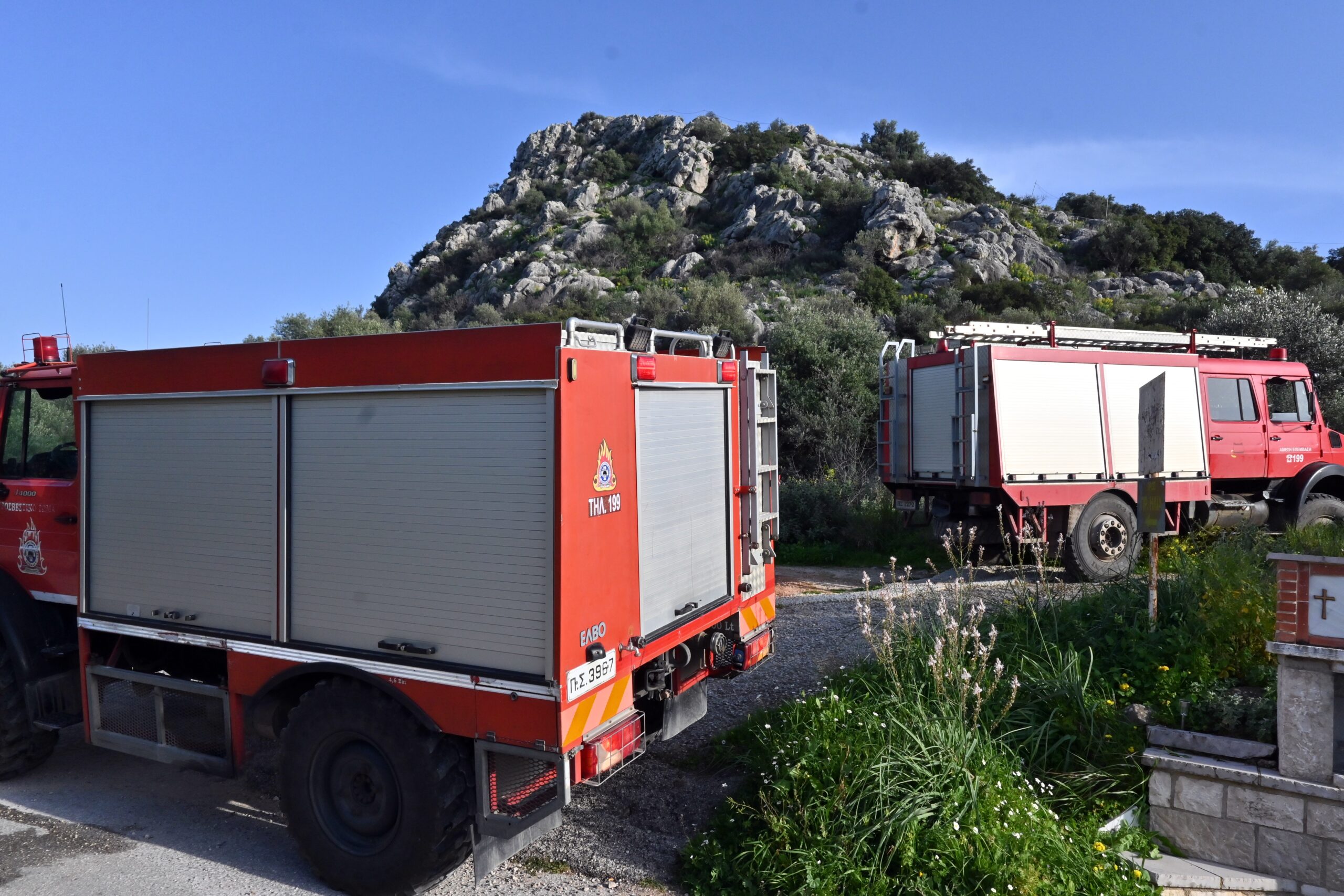 Φθιώτιδα: Πυροσβέστες εντόπισαν ζευγάρι που χάθηκε με το αυτοκίνητο του