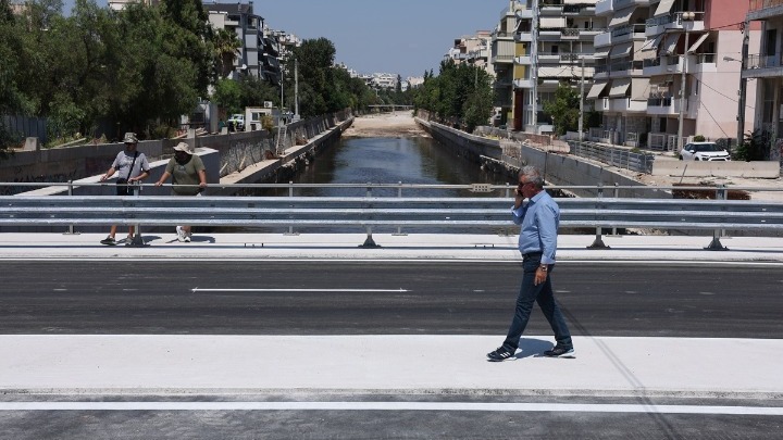 Άνοιξε η παλιά παραλιακή στα όρια Καλλιθέας και Μοσχάτου στο ύψος του Ιλισσού
