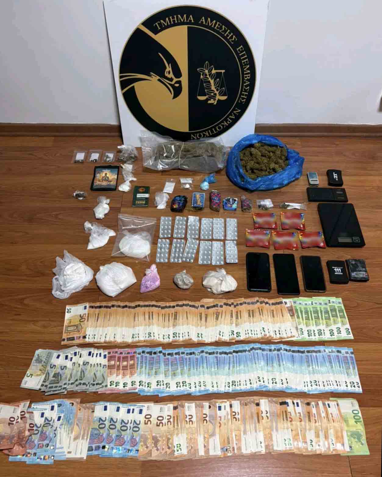 Κύκλωμα ναρκωτικών: Συνελήφθη ψυχίατρος – Οι σημειώσεις που εξετάζει η ΕΛ.ΑΣ (Βίντεο)