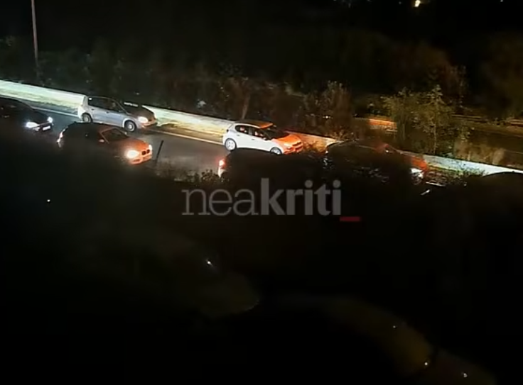 Ηράκλειο: Τροχαίο στον ΒΟΑΚ – Αυτοκίνητο ακινητοποιήθηκε κάθετα στο οδόστρωμα (Βίντεο)