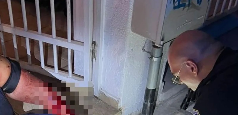 Θεσσαλονίκη: Κακουργηματικές διώξεις σε 31χρονο και 25χρονη μετά το μαχαίρωμα σε διαμέρισμα (Βίντεο)