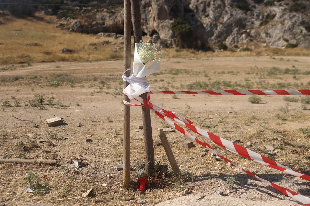 Τροχαίο στη λεωφόρο Φυλής: Σπαρακτικό αντίο στην 17χρονη Ελευθερία από την ομάδα βόλεϊ (Βίντεο)