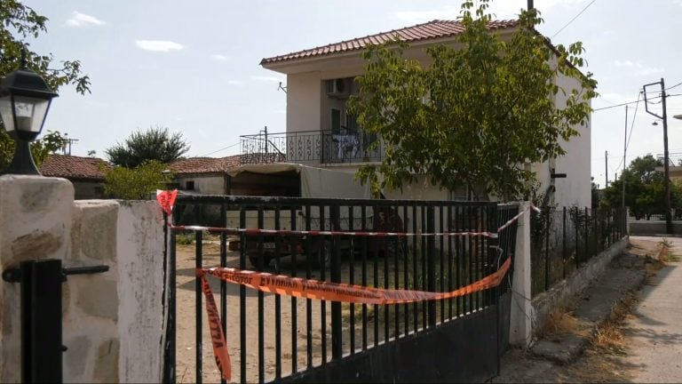 Ροδόπη: Θανατηφόρα μαχαιριά στην 44χρονη από τον σύζυγό της – Κατέληξε μέσα σε 5 λεπτά (Βίντεο)