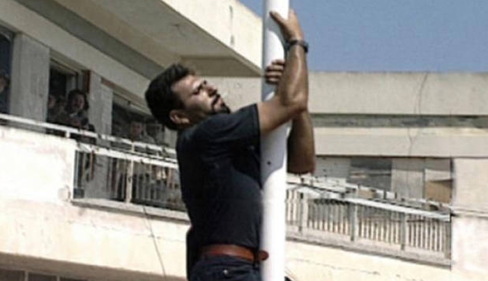 Προκλητική δήλωση του δολοφόνου του Τάσου Ισαάκ για τον Σολωμό Σολωμού: «Η σημαία δεν πρέπει να κατεβαίνει»