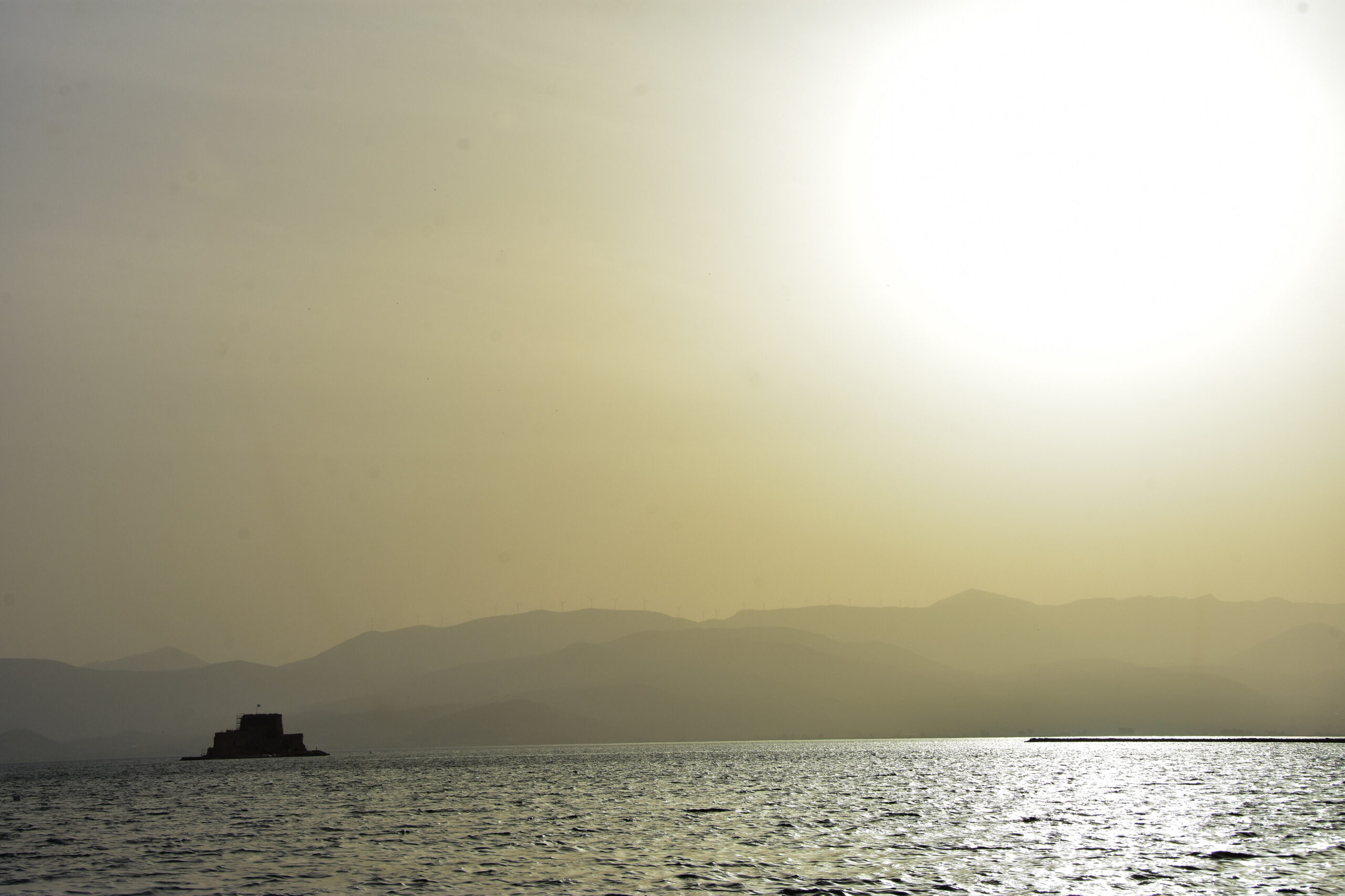 Meteo.gr: Το φετινό καλοκαίρι ήταν το θερμότερο από το 1960