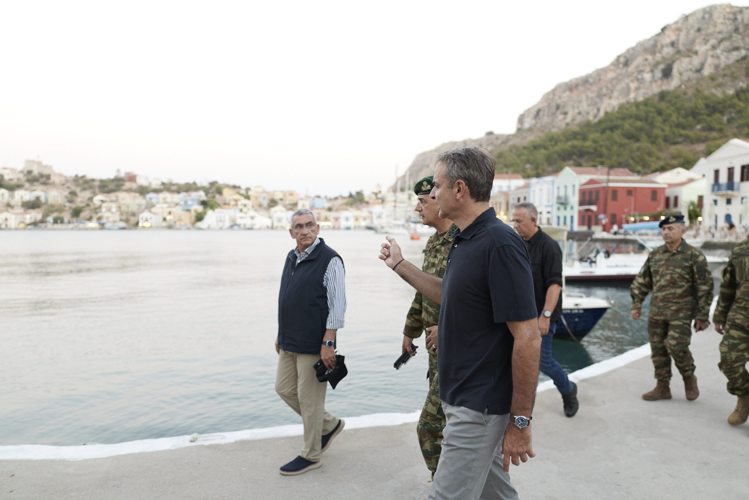 Στο Καστελλόριζο ο Κυριάκος Μητσοτάκης για τις εκδηλώσεις της 83ης επετείου Απελευθέρωσης