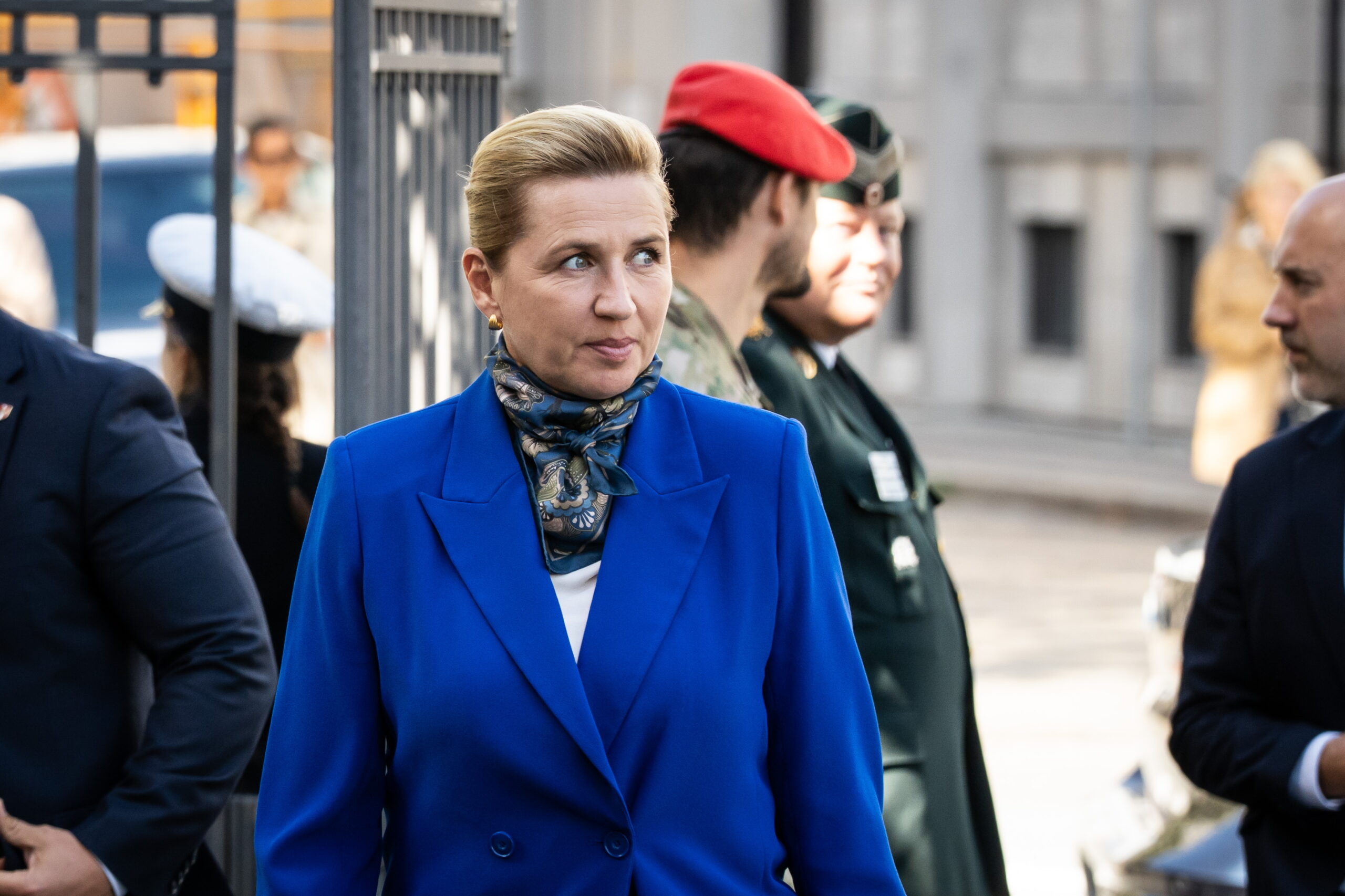 Δανία: Φωτοβολίδες προς στρατιωτικό ελικόπτερο εκτόξευσε ρωσική φρεγάτα