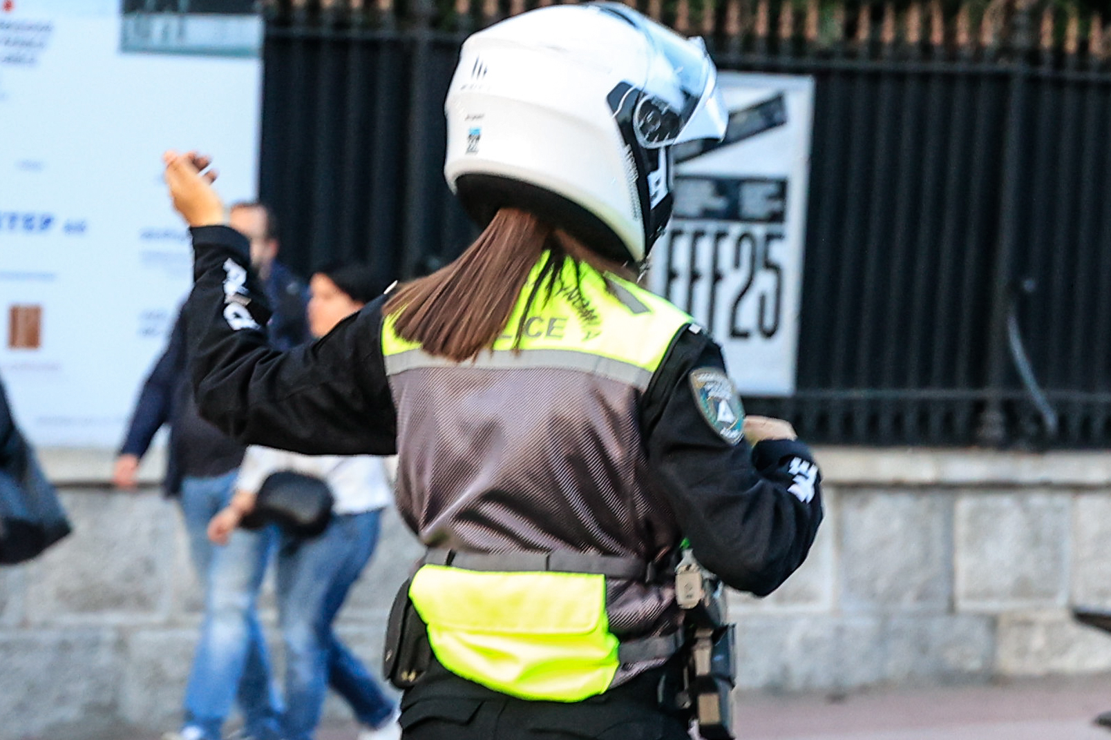 Καισαριανή: Χειροπέδες σε 48χρονο που επιτέθηκε σε αστυνομικούς γιατί πήγαν να του κόψουν κλήση – «Δεν θα γράψεις εσύ εμένα»