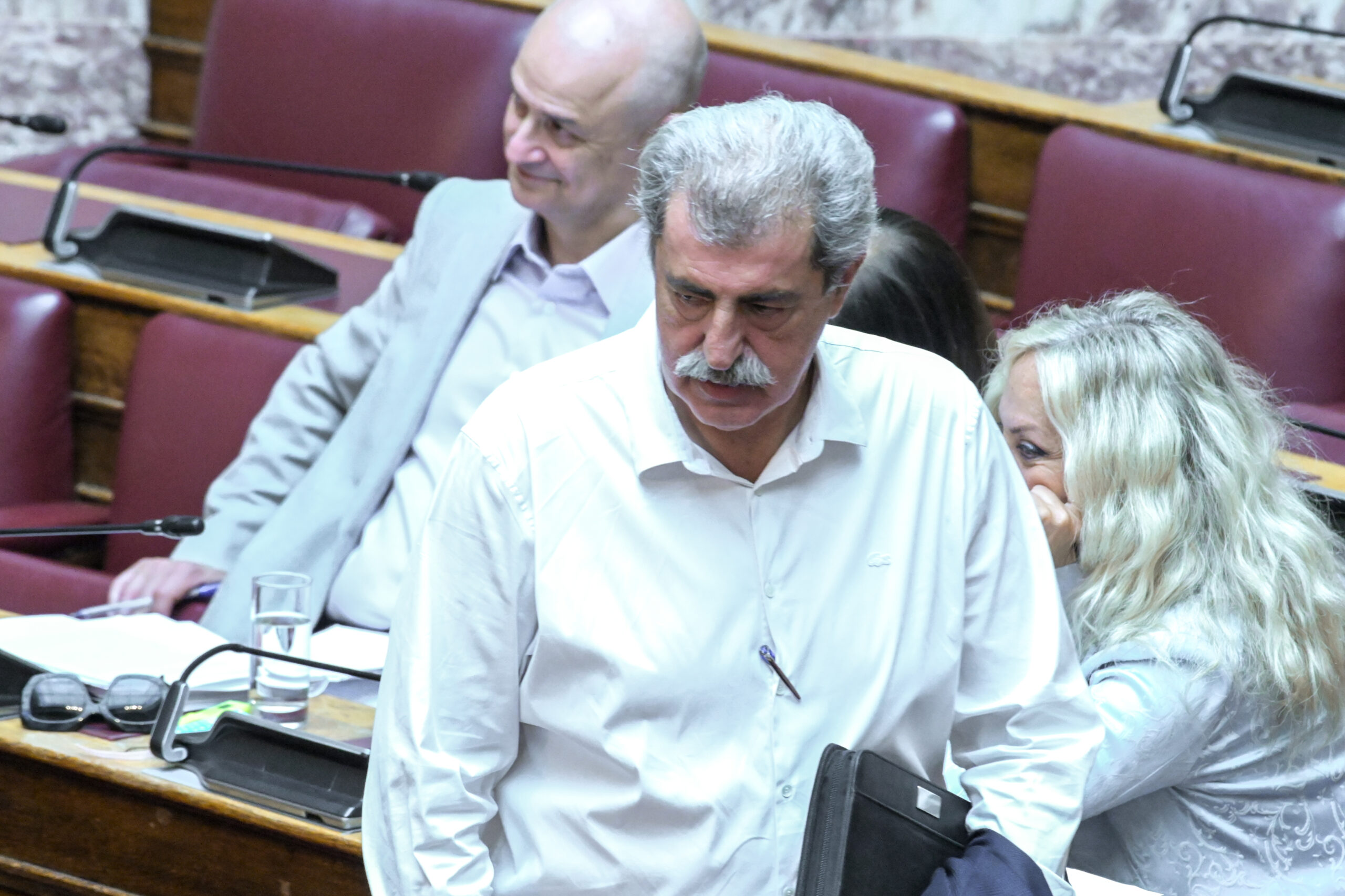 Πολάκης: «Η κβαντική ιατρική είναι… π@π@ρια μάντολες»