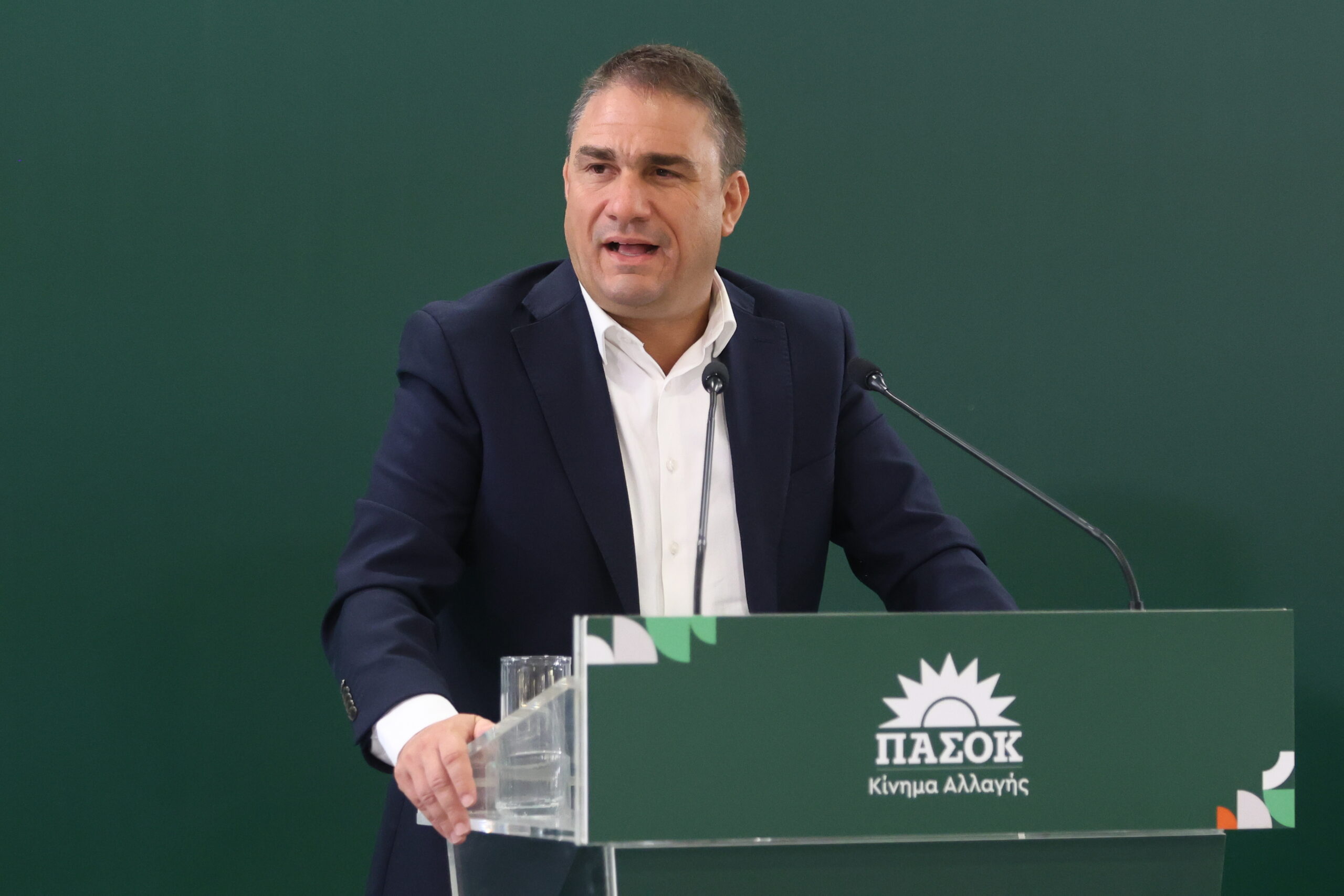 Το ΠΑΣΟΚ-Κίνημα Αλλαγής παρουσιάζει το πρόγραμμα του για το ιδιωτικό χρέος σε ειδική εκδήλωση με θέμα "Ιδιωτικό χρέος. Αλλάζουμε τους κανόνες - Η δίκαιη λύση από το ΠΑΣΟΚ" στο Σεράφειο Δήμου Αθηναίων. Στην εκδήλωση θα μιλήσει ο Πρόεδρος του ΠΑΣΟΚ-Κίνημα Αλλαγής, Νίκος Ανδρουλάκης. Πέμπτη 27 Αυγούστου 2026