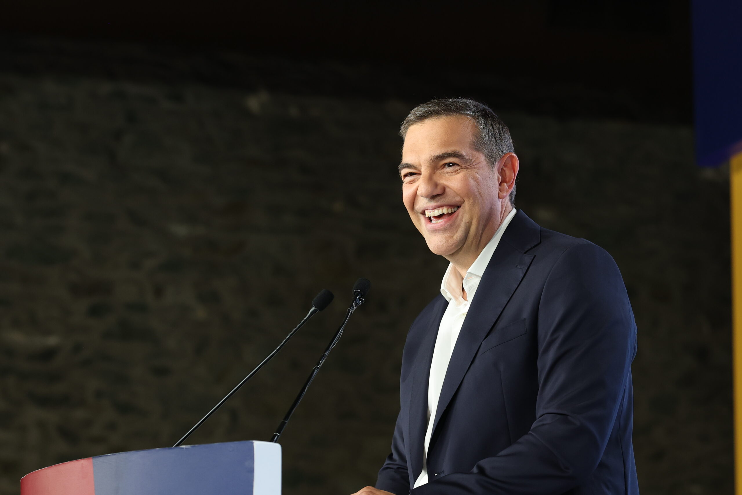 Αλέξης Τσίπρας: Εξόρμηση στην κοινωνία και μάχη για τα ψηφοδέλτια -Σε «προεκλογική» λειτουργία η ΕΛΑΣ