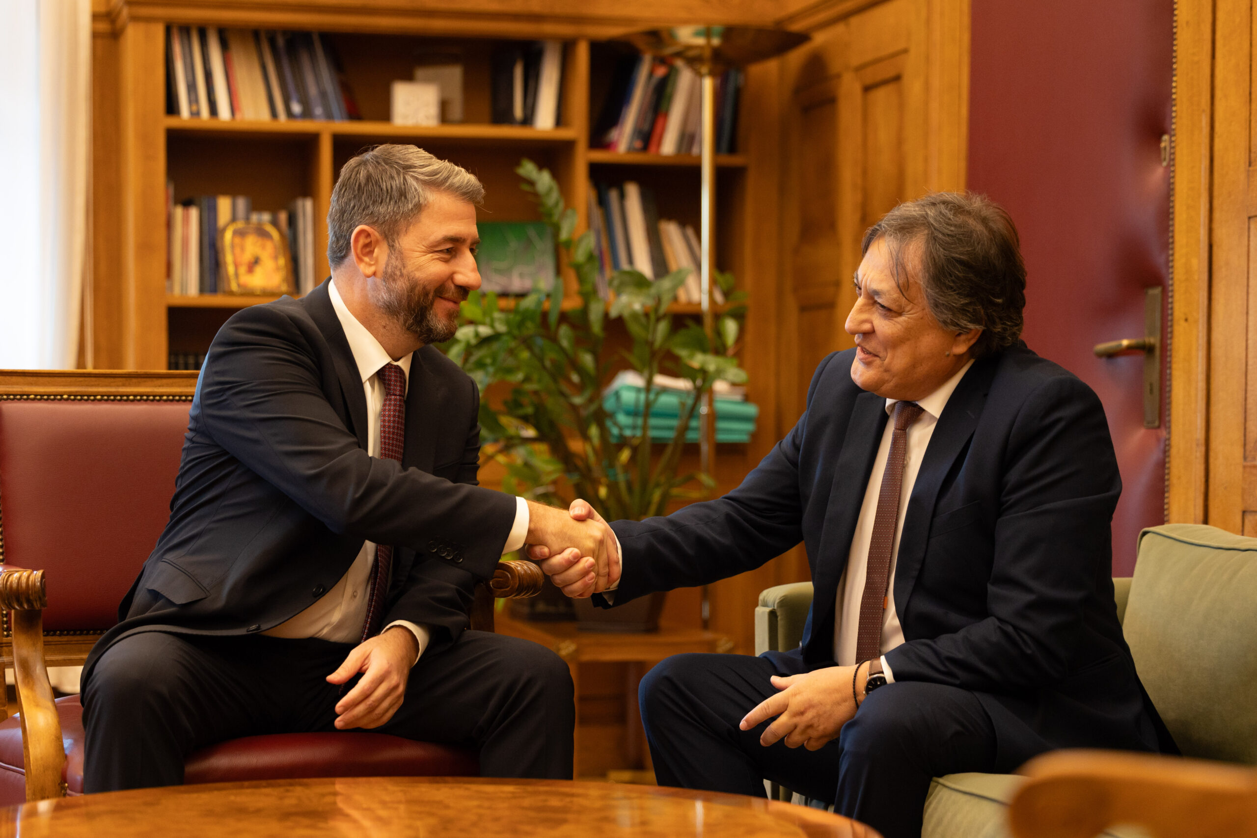 Στην ΚΟ του ΠΑΣΟΚ εντάσσεται ο Αλέξανδρος Αυλωνίτης – Ανδρουλάκης:«Θα ενώσουμε τις δυνάμεις μας για την πολιτική αλλαγή»