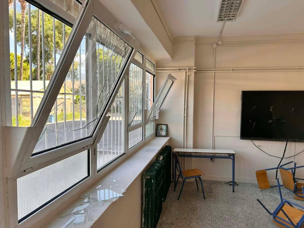 Καλαμάτα: Βανδάλισαν σχολείο λίγο μετά την ανακαίνισή του – Μήνυση από τον Δήμο