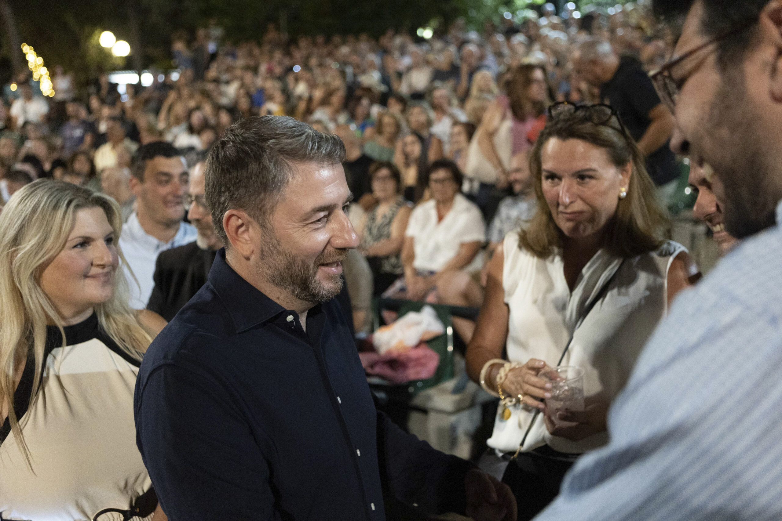 Στο Φεστιβάλ Παπάγου ο Νίκος Ανδρουλάκης: Χειροκρότησε την καθηλωτική «Μήδεια»