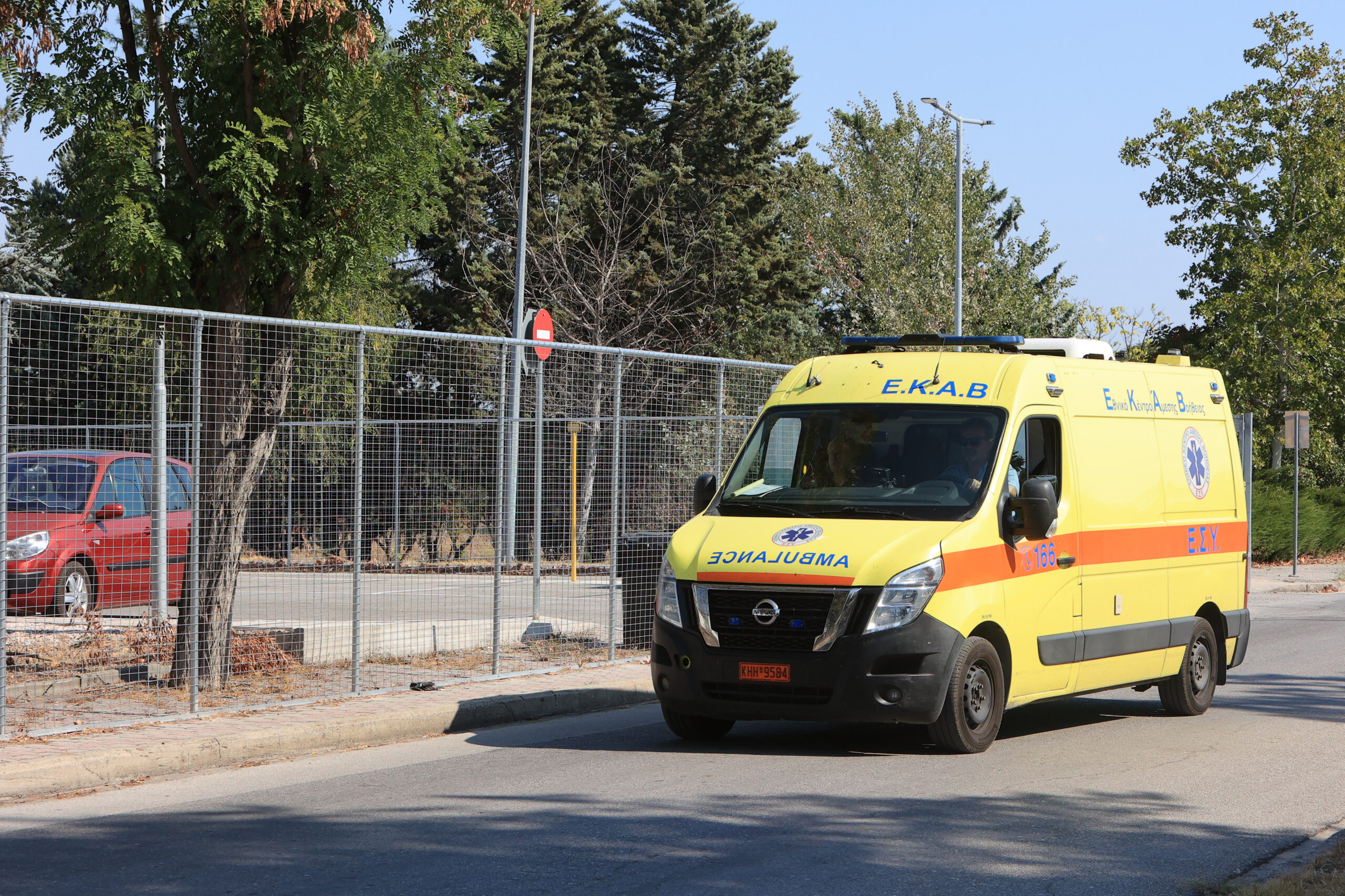 Λάρισα: Πένθος για τον 15χρονο μαθητή – Εν αναμονή της ιατροδικαστικής για τα αίτια του θανάτου (Βίντεο)
