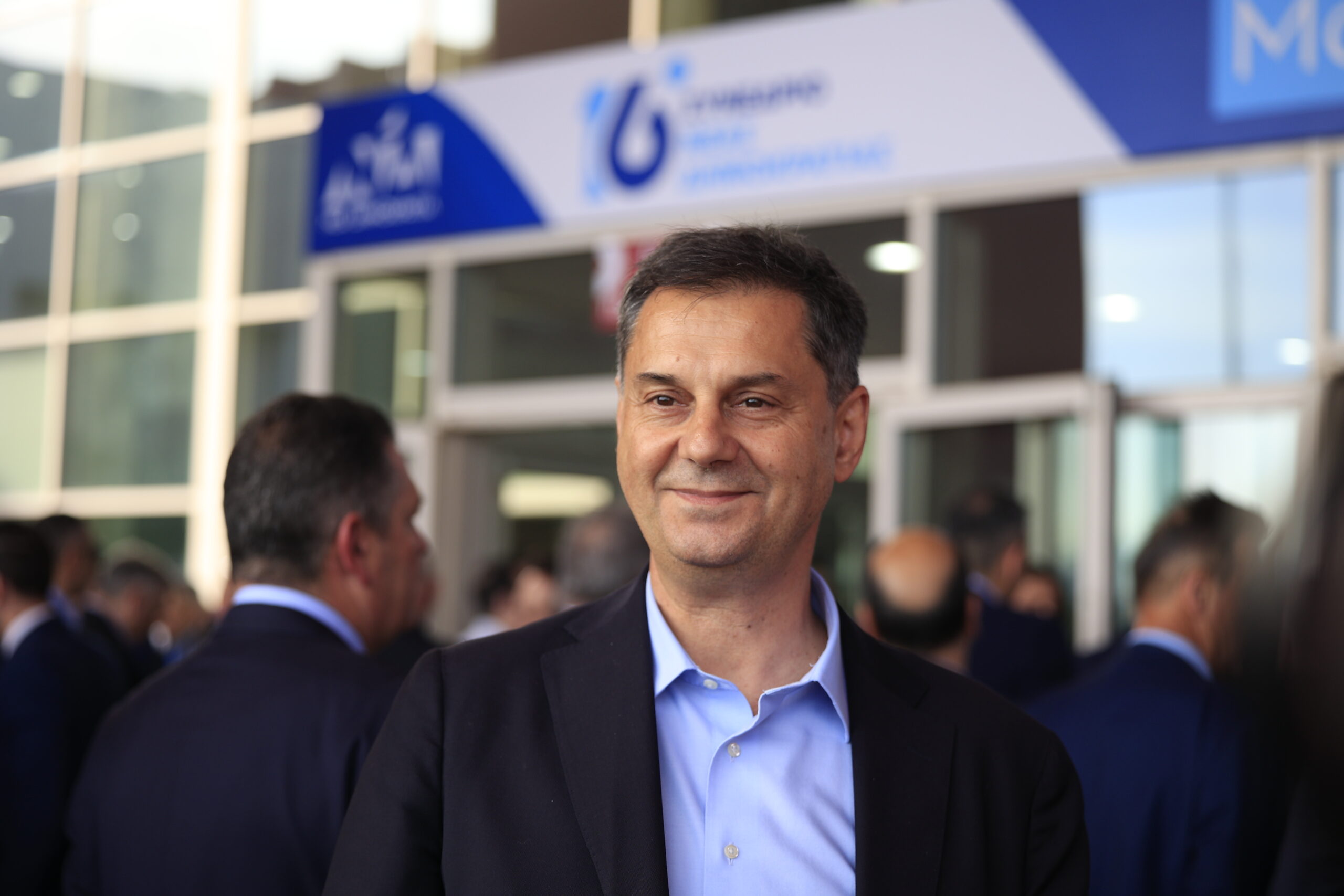 Τα «μαζεύει» ο Θεοχάρης για τους «κακομοίρηδες» μετά το σάλο: «Εξέφρασα μια λανθασμένη φράση» παραδέχεται στον Alpha 98.9