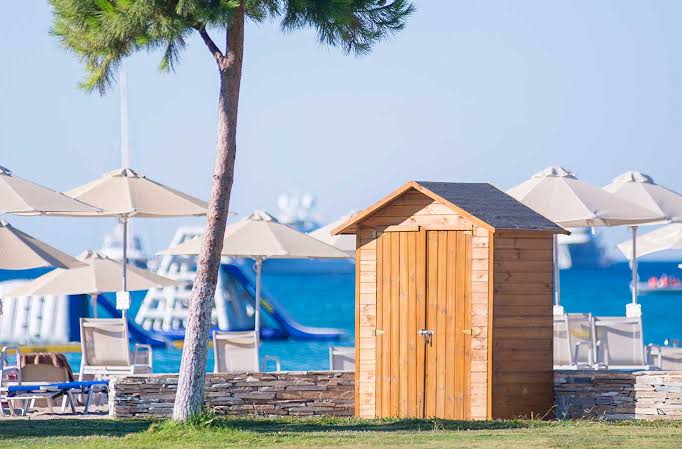 Βουλιαγμένη: Για θανατηφόρα σωματική βλάβη συνελήφθη ο 76χρονος για τον θάνατο του 82χρονου – Οι δύο αντίθετες εκδοχές για τον καβγά