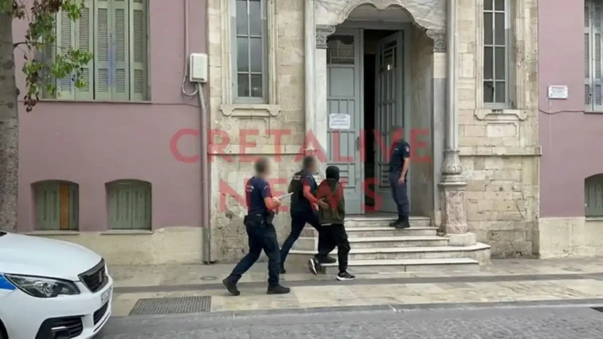 Ηράκλειο: Στον εισαγγελέα ο 40χρονος που κατηγορείται ότι παρακολουθούσε γυναίκες – 503 αρχεία σεξουαλικής κακοποίησης ανηλίκων