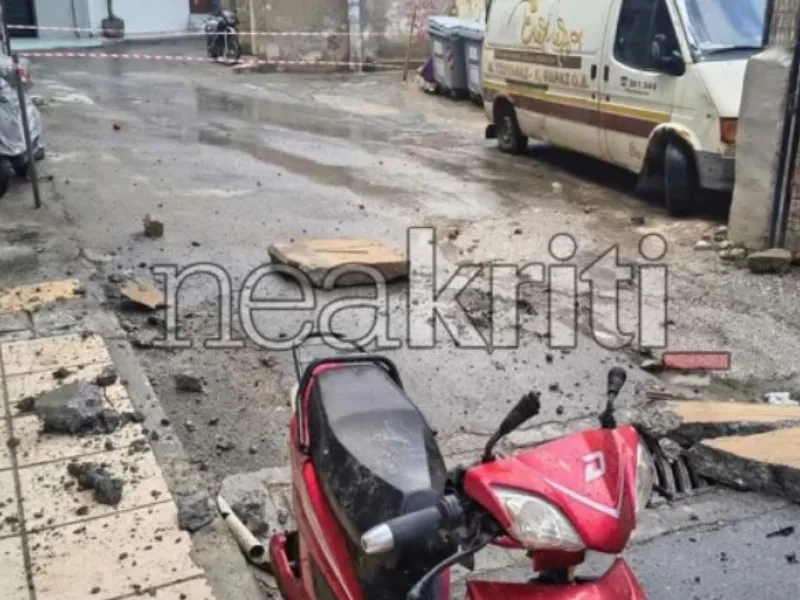 Ηράκλειο: Δύο καταρρεύσεις τμημάτων μπαλκονιών μέσα σε λίγες ώρες – Ζημιές σε δίκυκλο