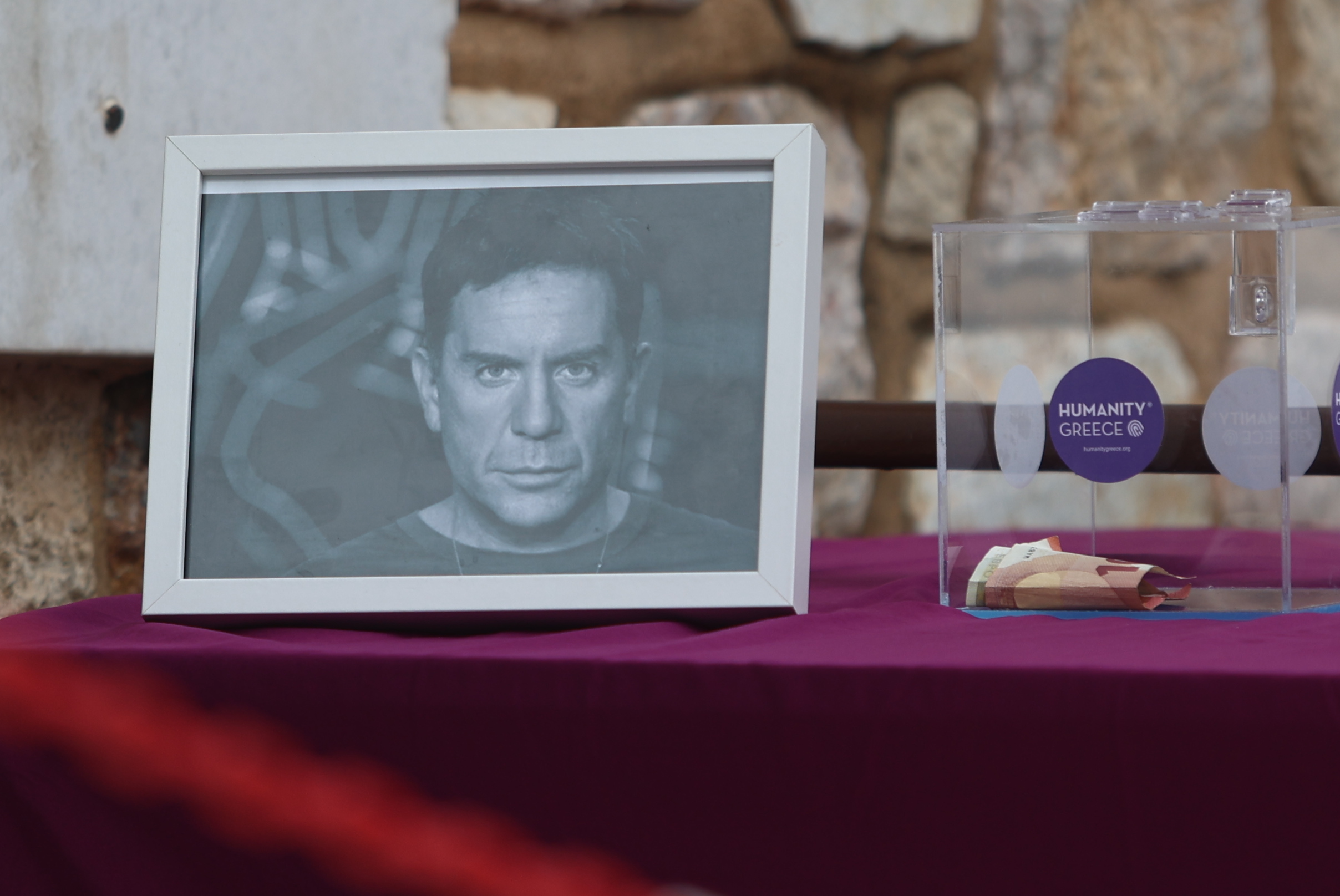 Όλοι έπεσαν από τα σύννεφα μετά τον θάνατο Μαζωνάκη