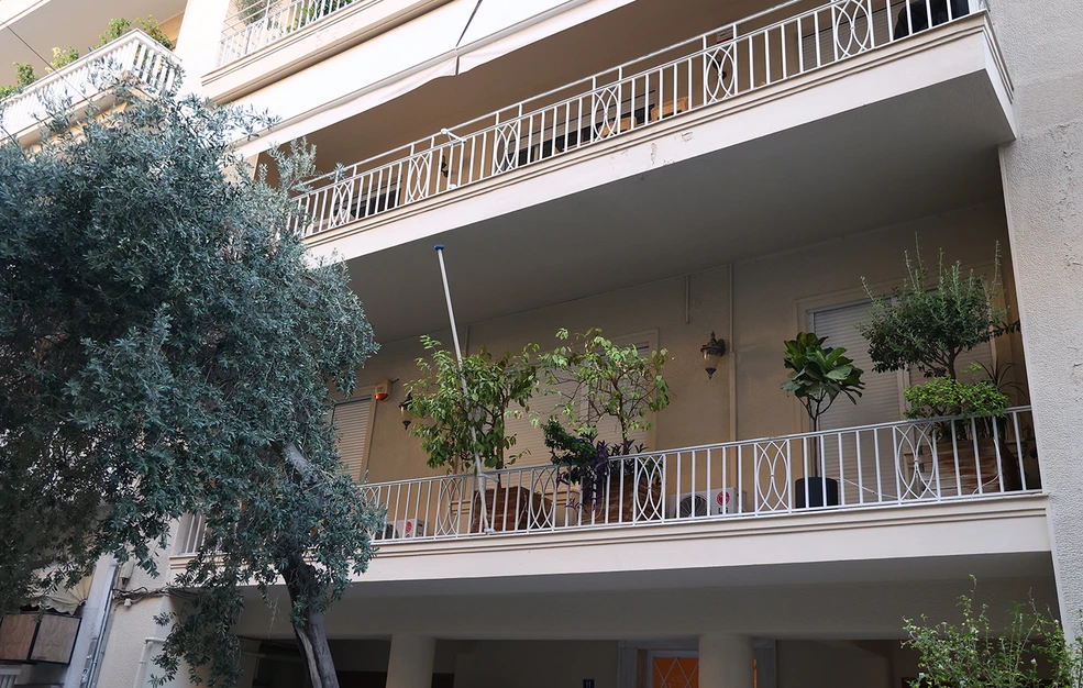 Γιώργος Μαζωνάκης: Τι είχε βρει ο ΙΣΑ στο ιατρείο του Κολωνακίου έναν χρόνο πριν από τον θάνατό του (Βίντεο)