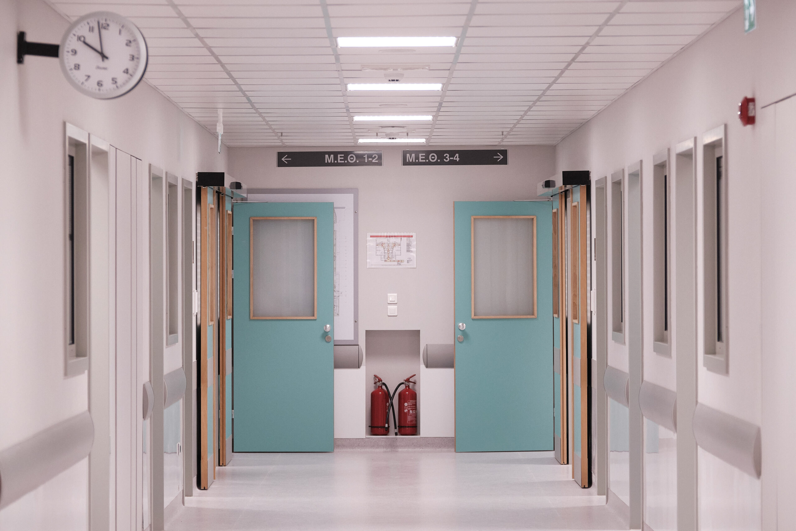 Χαλκιδική: Μάχη για τη ζωή του δίνει 17χρονος μαθητής – Υπέστη ανακοπή έξω από σχολείο