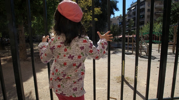 Παιδιά σε κίνδυνο: Οι αδυναμίες του συστήματος προστασίας