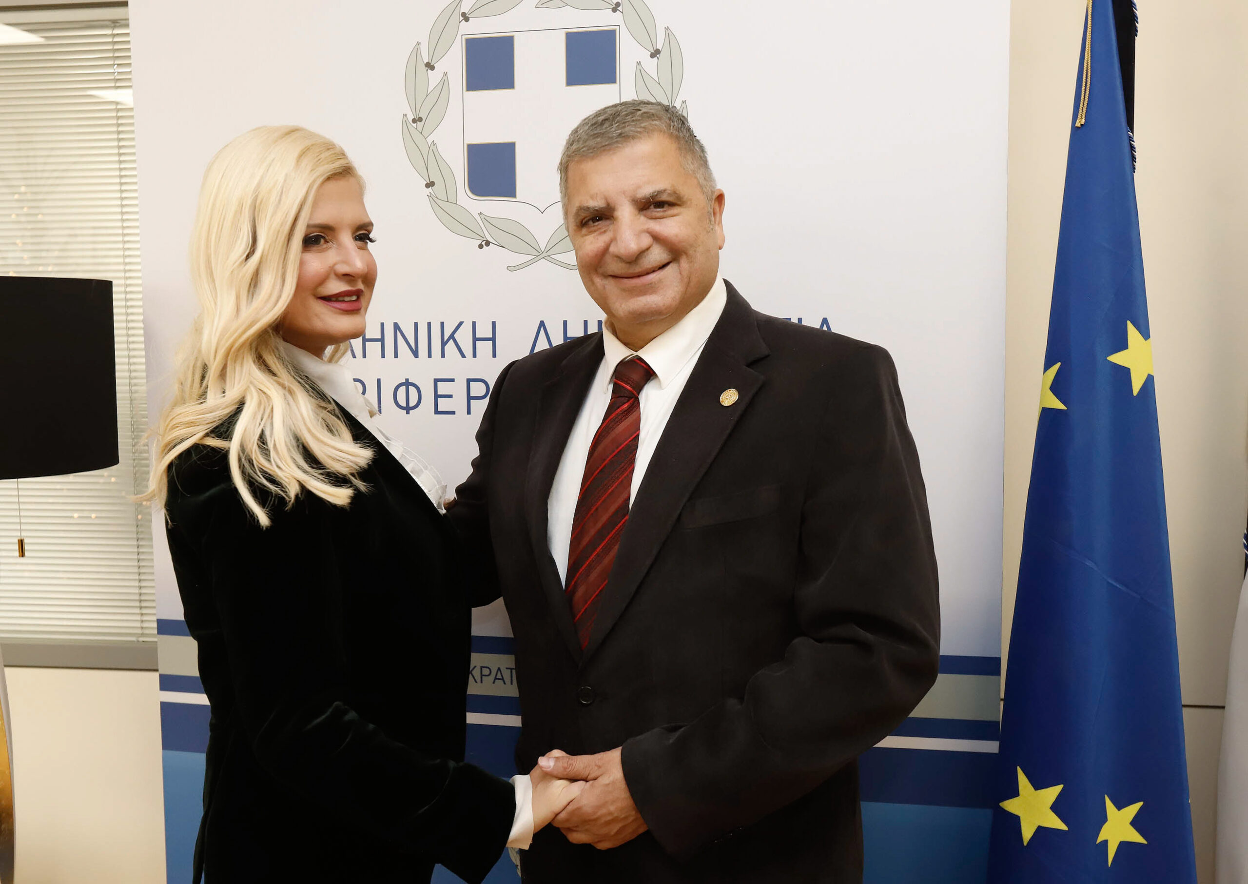 Μαρίνα Σταυράκη εναντίον Πατούλη: «Πού να κατέβεις, βρε κακομοίρη»