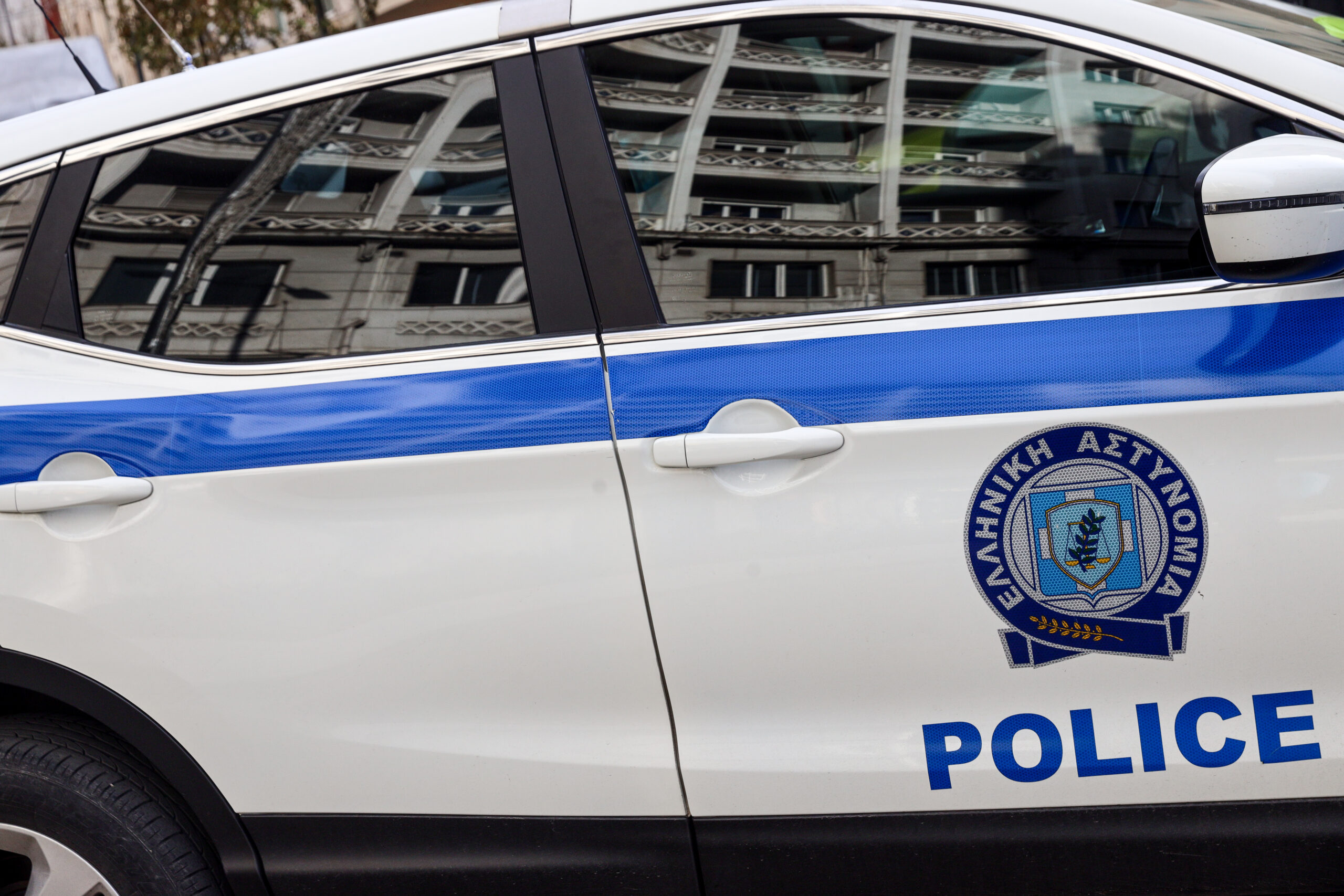Τροχαίο στην Εύβοια: Οδηγούσε υπό την επήρεια αλκοόλ – Ξήλωσε την πόρτα των κρατητηρίων