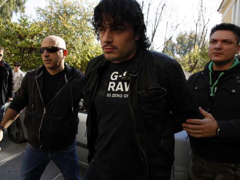 Αλκέτ Ριζάι: Από τις αποδράσεις με ελικόπτερο στο νέο ανθρωποκυνηγητό – Το βαρύ παρελθόν του 48χρονου