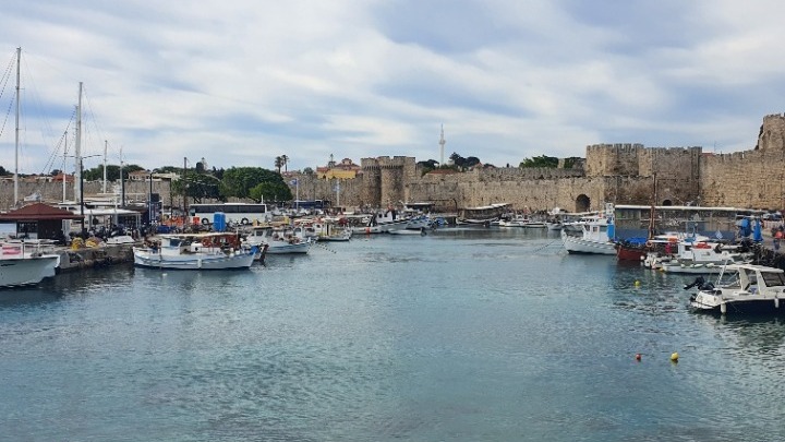 Ελληνική αλιεία: Στην ψηφιακή εποχή το πλαίσιο ελέγχου και λειτουργίας του κλάδου