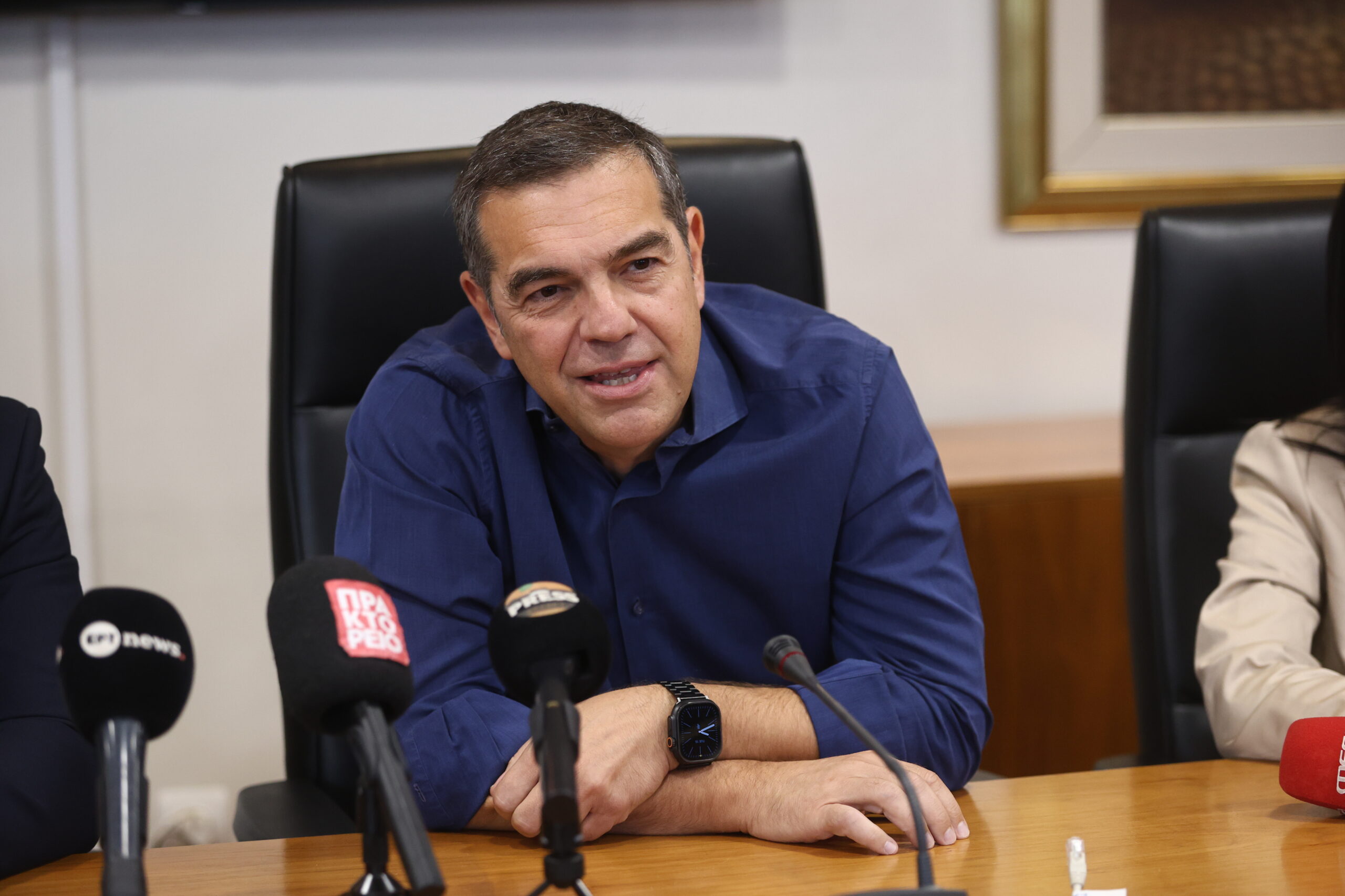 ΕΛΑΣ: Ο Τσίπρας χαράσσει τη νέα στρατηγική – Διεύρυνση, περιοδείες και επίθεση στην κυβέρνηση