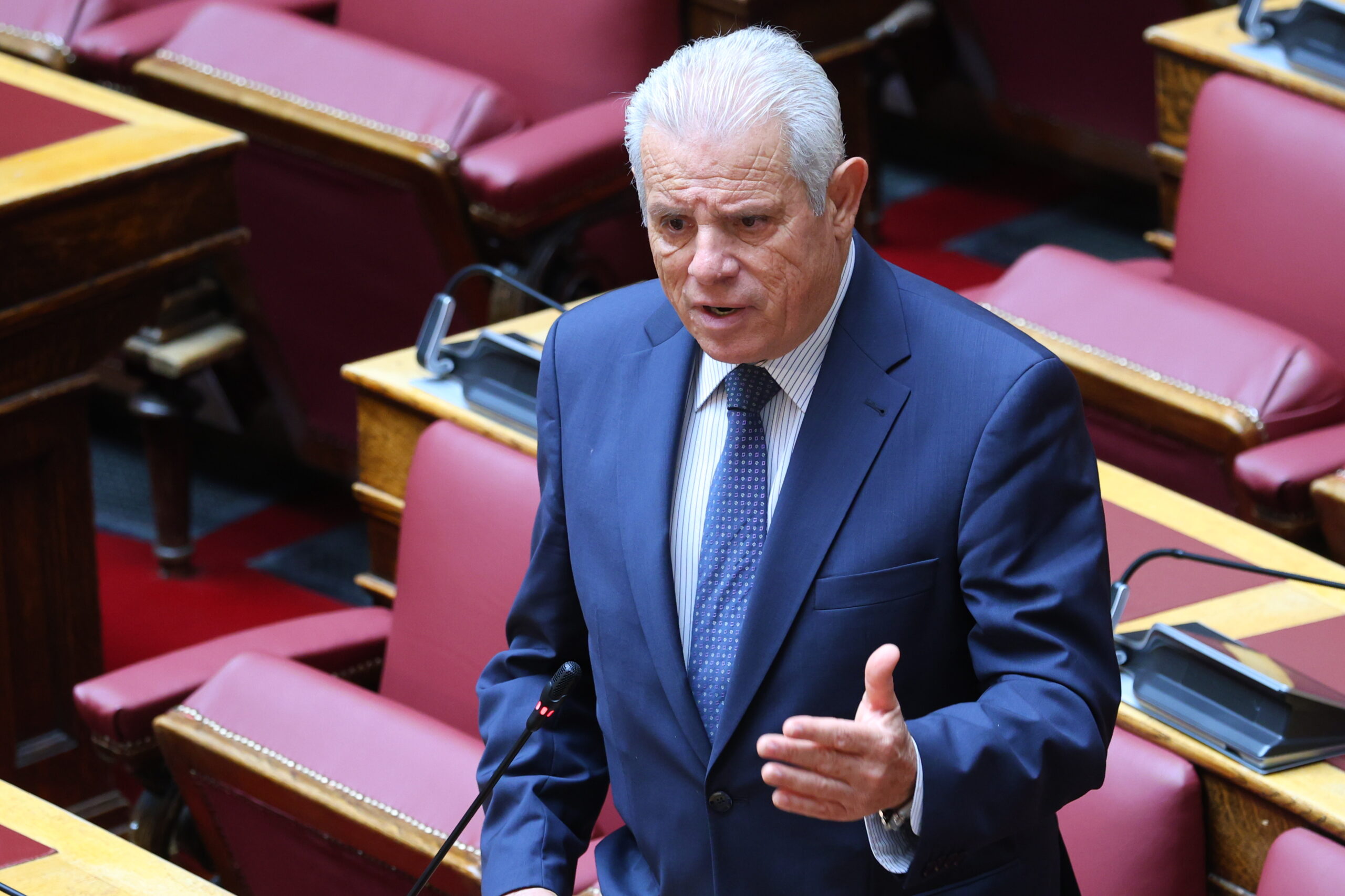 Βλάχος: «Είμαστε εκτός πραγματικότητας» – Επίκαιρη ερώτηση και αιχμές από τον βουλευτή της ΝΔ