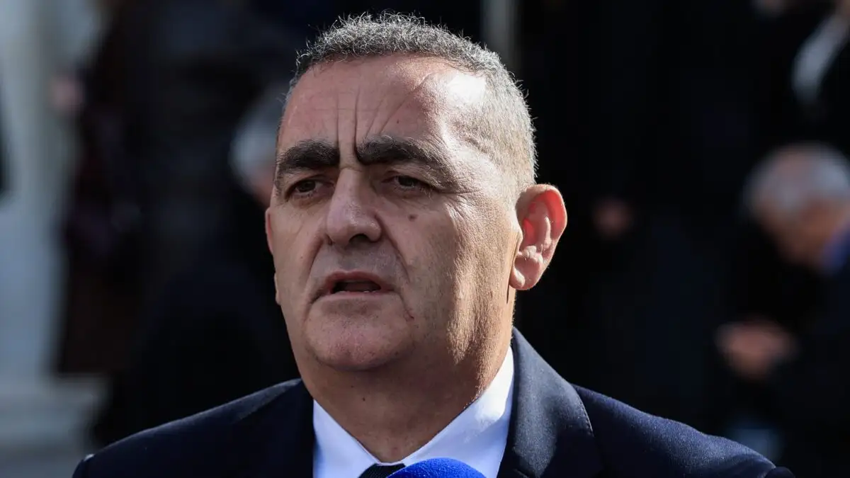 Φρέντι Μπελέρης μετά τις αντιδράσεις: «Ανακαλώ την αναφορά μου για τον Κασιδιάρη – Ήταν άστοχη»
