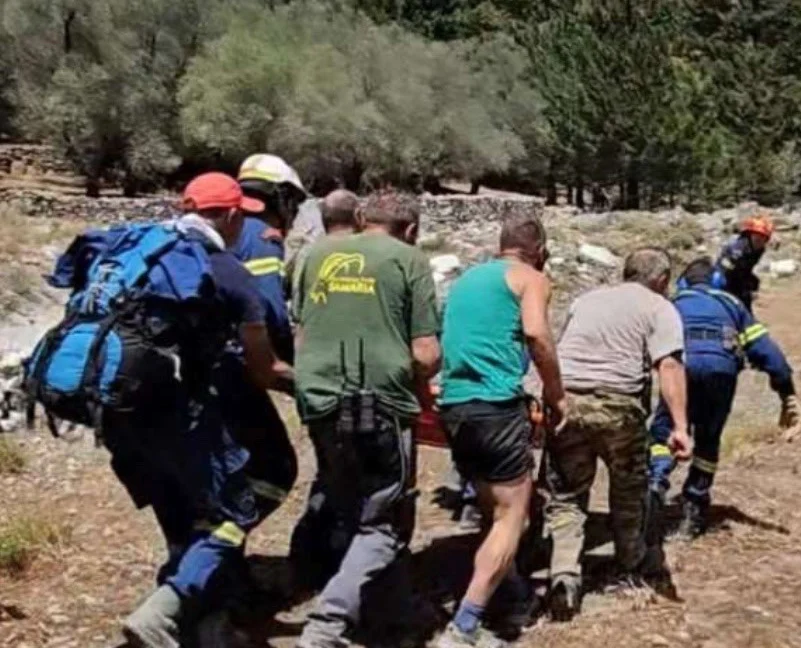 Επιχείρηση διάσωσης μοναχού στο φαράγγι της Σαμαριάς (Βίντεο)
