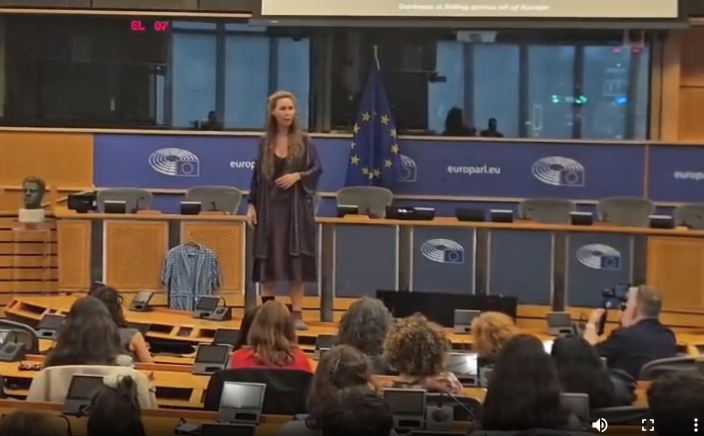 Στο Ευρωκοινοβούλιο η παράσταση «18/9» της Δώρας Χρυσικού για τη δολοφονία του Παύλου Φύσσα