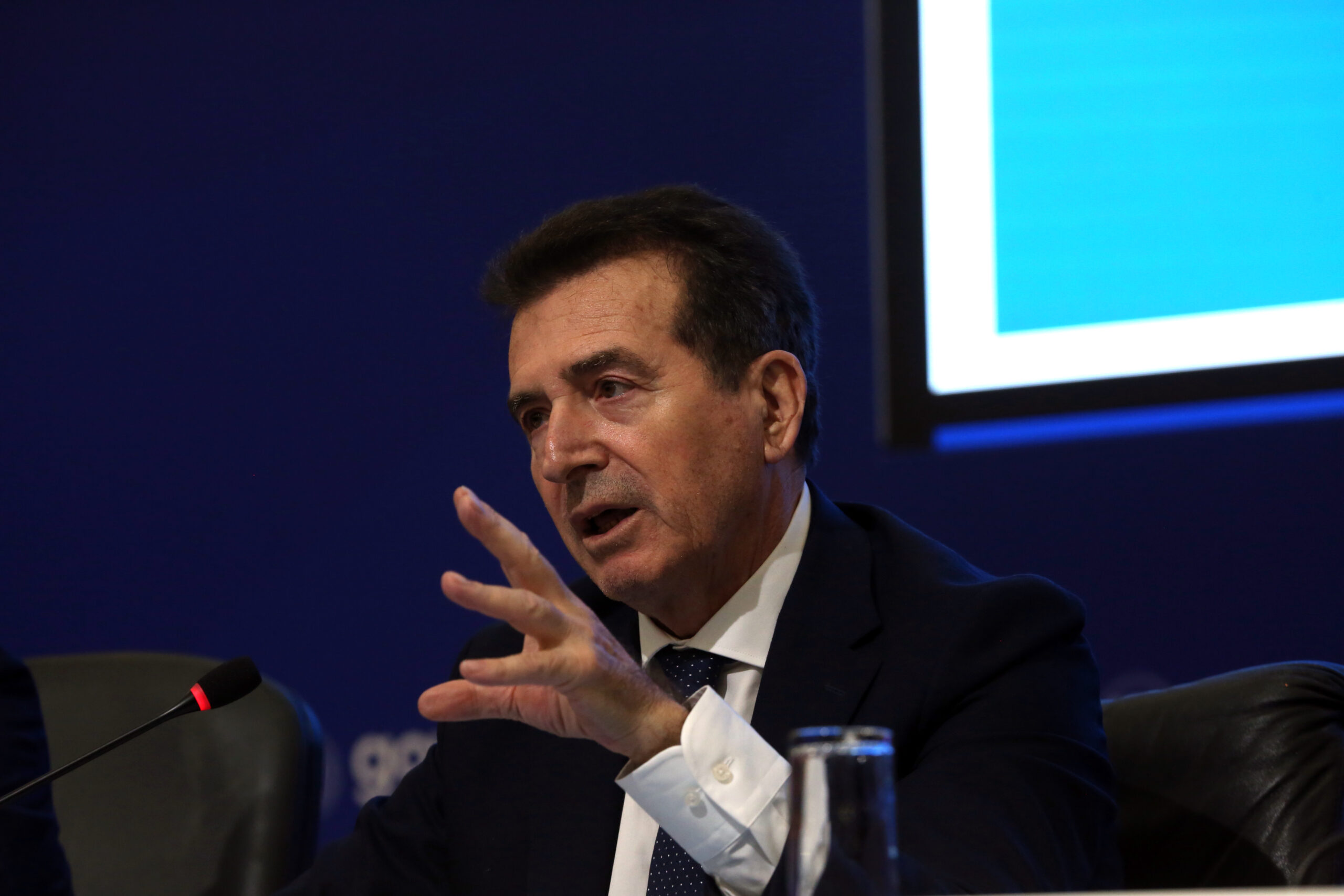 μιλάει σε συνέντευξη Τύπου για την Οδική Ασφάλεια του υπουργείου Ψηφιακής Διακυβέρνησης και ΤΝ με τη συνδιοργάνωση του υπουργείου Υποδομών και Μεταφορών, του υπουργείου Προστασίας του Πολίτη και της Περιφέρειας Αττικής, Αθήνα, Πέμπτη 30 Ιουλίου 2026. ΑΠΕ-ΜΠΕ/