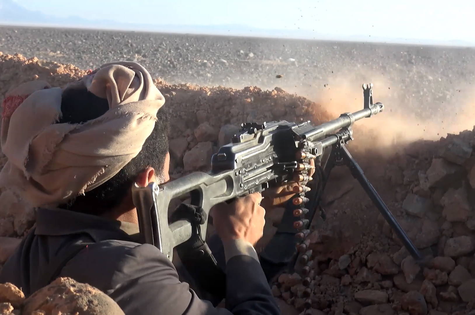 epa13320817 A handout screen grab taken from an undated video made available by the Houthi military media center on 21 October 2026 shows a Houthi fighter participating in an attack against Saudi-backed Yemeni forces in the eastern Yemeni province of Marib. Yemen's Houthis claimed on 21 October 2026 responsibility for a drone attack on Mukalla airport in Yemen's eastern province of Hadramout, amid their offensive against Saudi-backed Yemeni government forces across the country.
