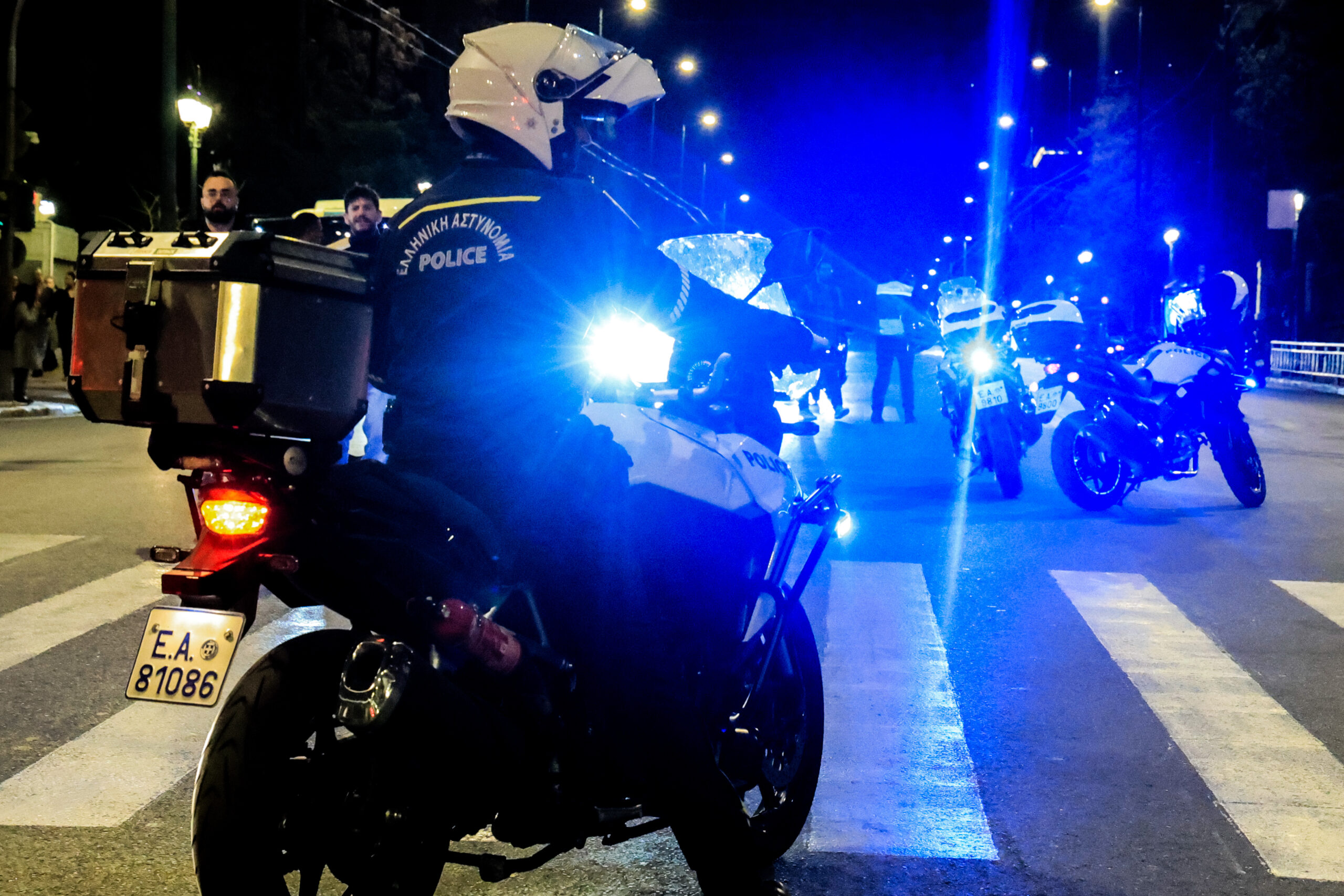 Έκρηξη σε διαμέρισμα στο Ζωγράφου – Στο νοσοκομείο προληπτικά δύο άτομα