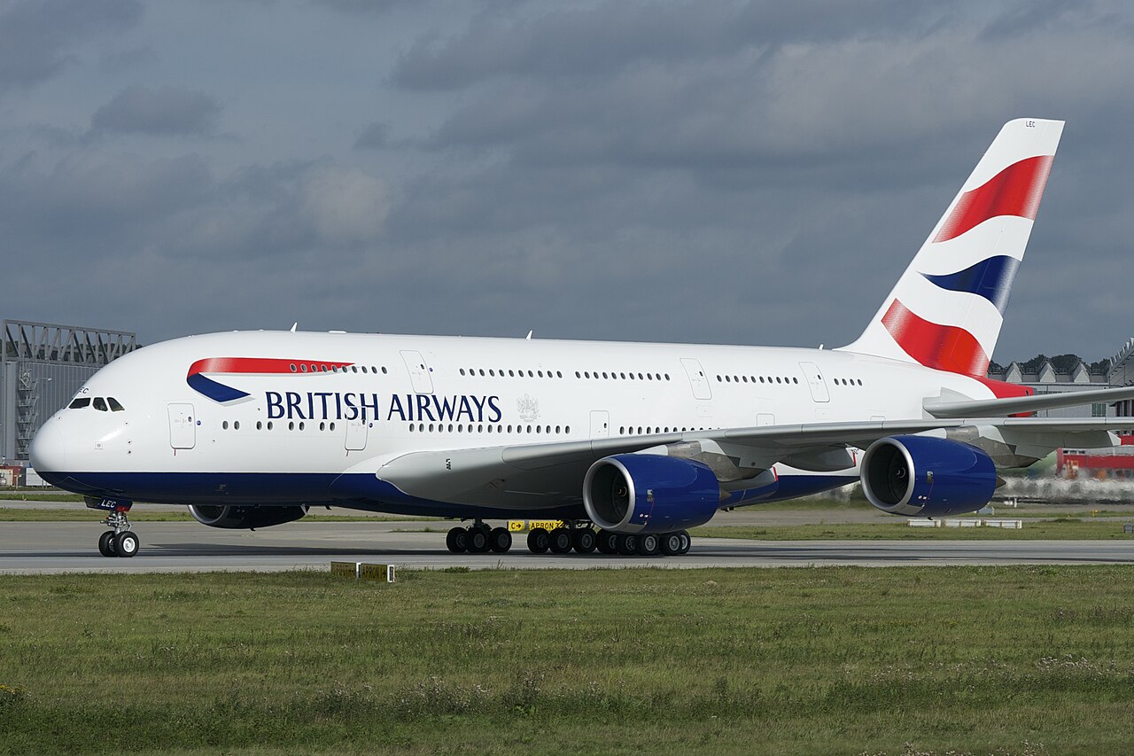 British Airways: Βουτιά χιλιάδων μέτρων και αναγκαστική προσγείωση