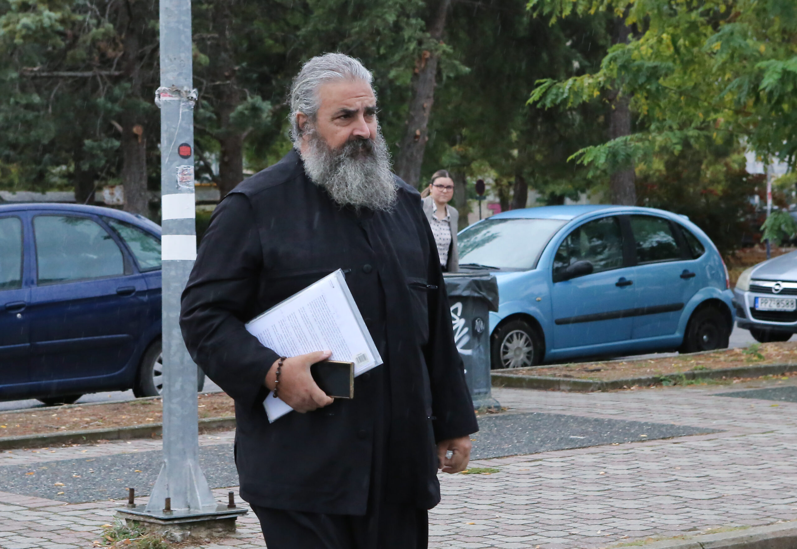 Τέμπη: «Παράξενα εγκαύματα και μυρωδιά χημικών στο σώμα του γιου μου» – Συγκλονίζει ο πατέρας του Κυπριανού