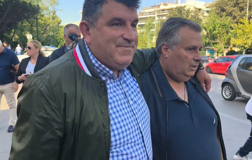 Υπόθεση Βαλυράκη: Δάκρυα και ανακούφιση για τους δύο ψαράδες – «Πέντε χρόνια μας διέσυραν» (Βίντεο)